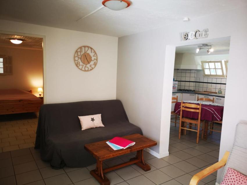 Residence Miro, Gites Avec Piscine Chauffee Et Tennis Les Arcs-sur-Argens Exteriör bild