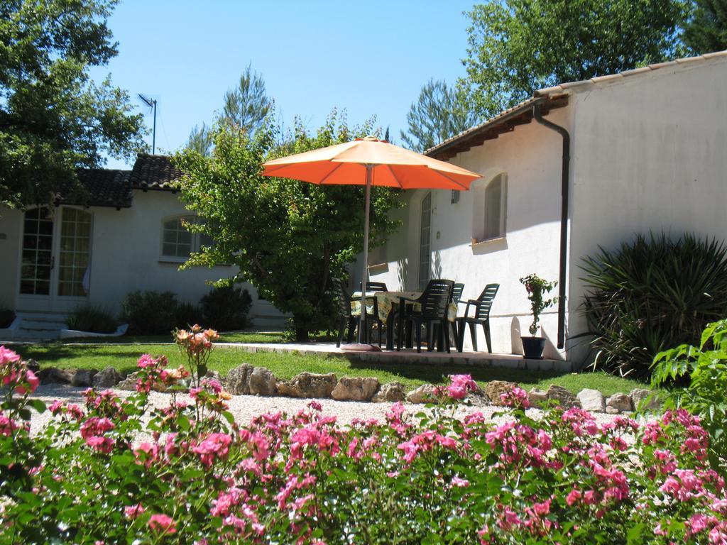 Residence Miro, Gites Avec Piscine Chauffee Et Tennis Les Arcs-sur-Argens Exteriör bild