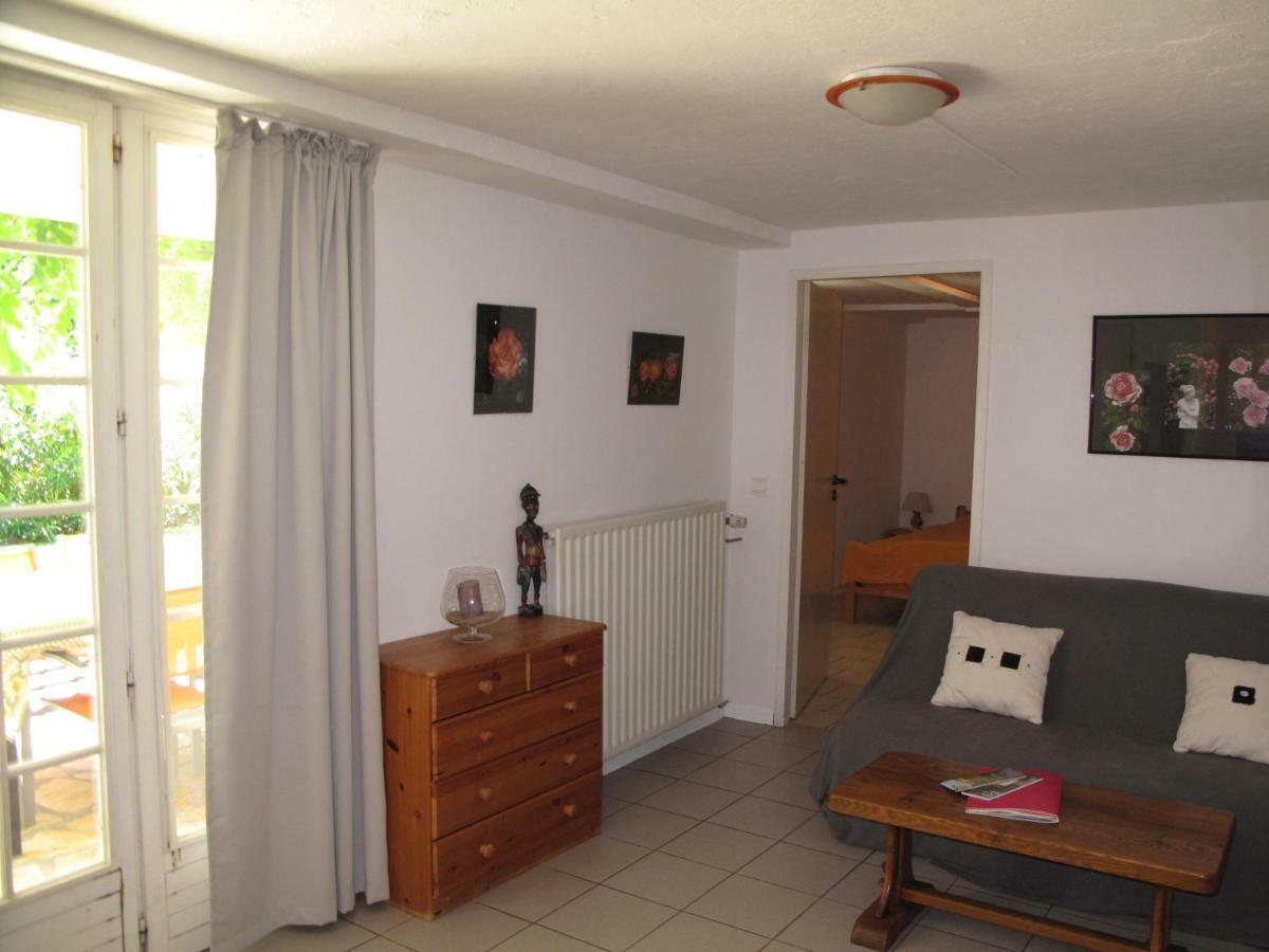 Residence Miro, Gites Avec Piscine Chauffee Et Tennis Les Arcs-sur-Argens Exteriör bild