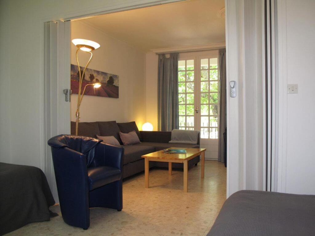 Residence Miro, Gites Avec Piscine Chauffee Et Tennis Les Arcs-sur-Argens Exteriör bild
