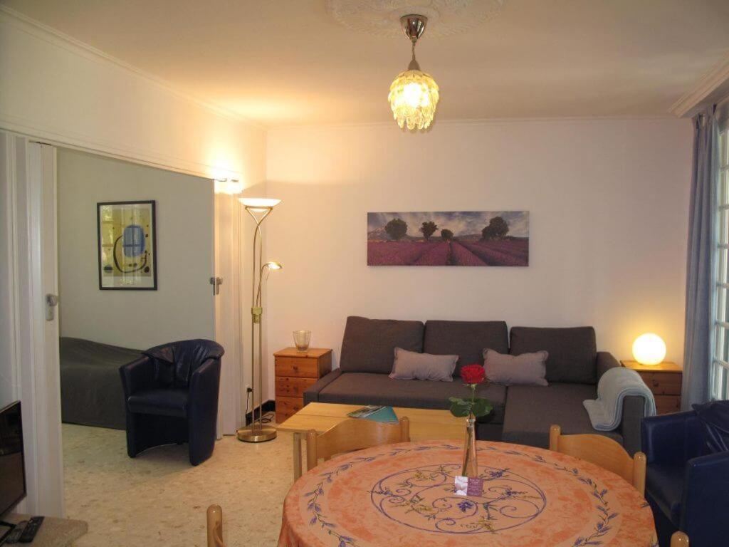 Residence Miro, Gites Avec Piscine Chauffee Et Tennis Les Arcs-sur-Argens Exteriör bild